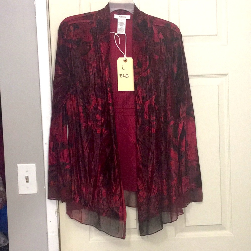 Women’s Large dressy velvet wine-red and black patterned cardigan full sleeves